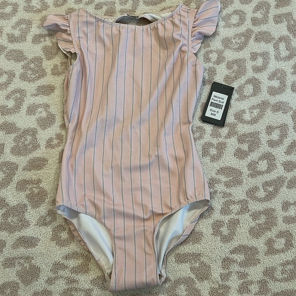 Eleve dance leotard